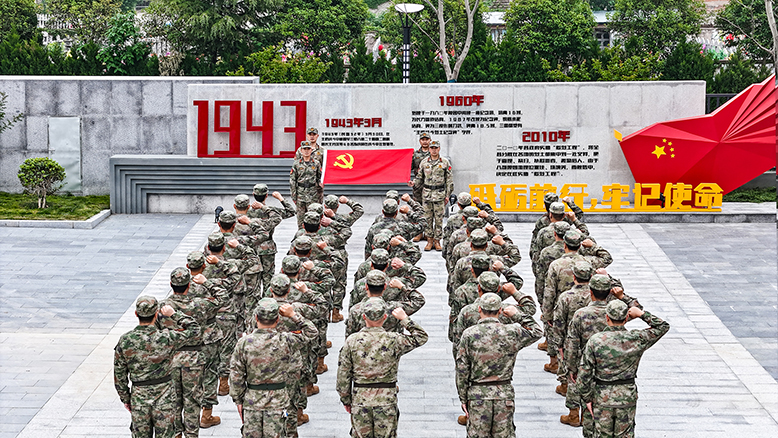 县人武部民兵到八滩王桥战斗展陈馆