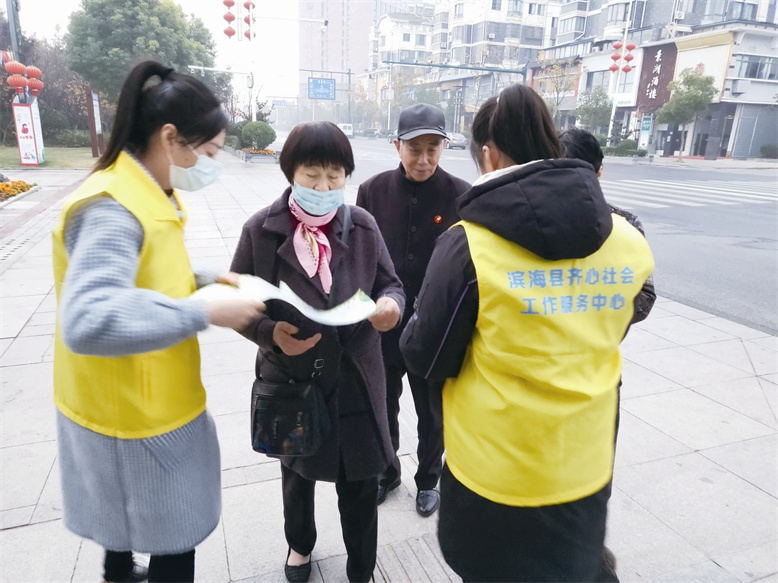 我县广大志愿者积极开展志愿服务活动