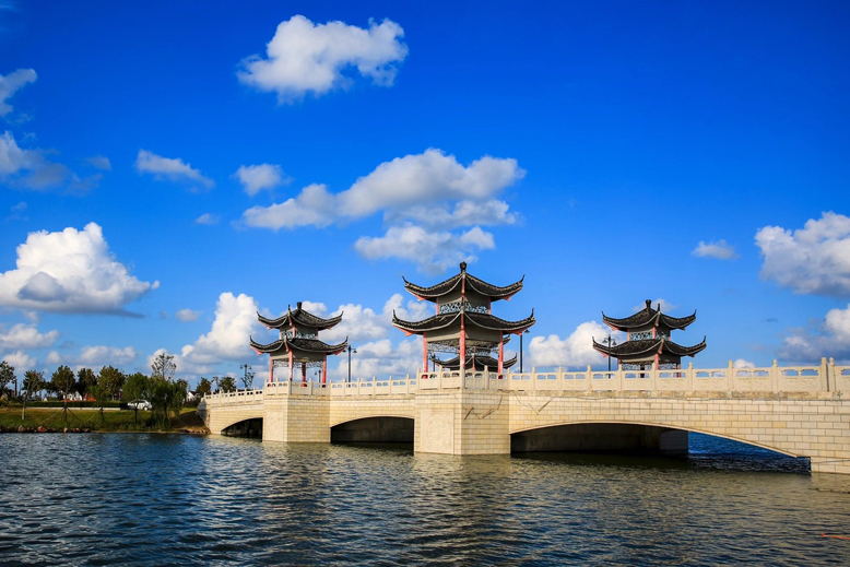 灵龙湖桥