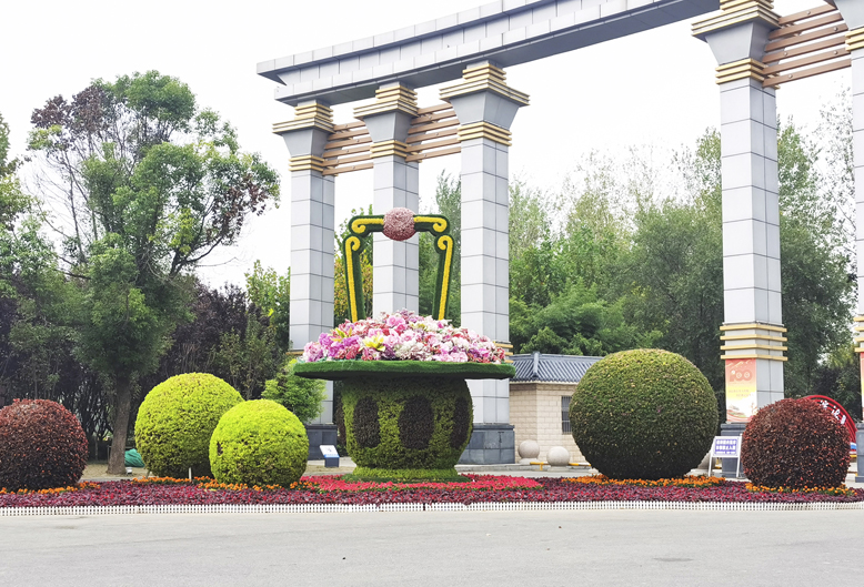 营造喜庆祥和节日气氛
